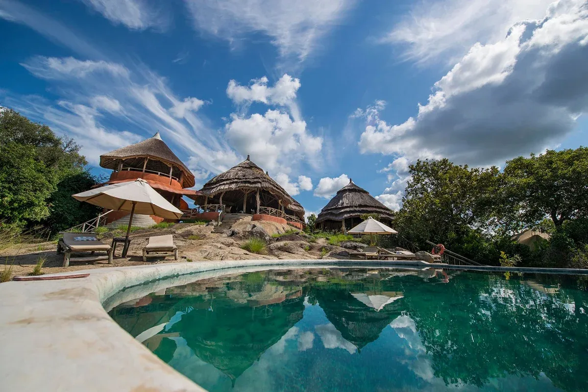 Best Uganda Luxury Safari Camps & Lodges