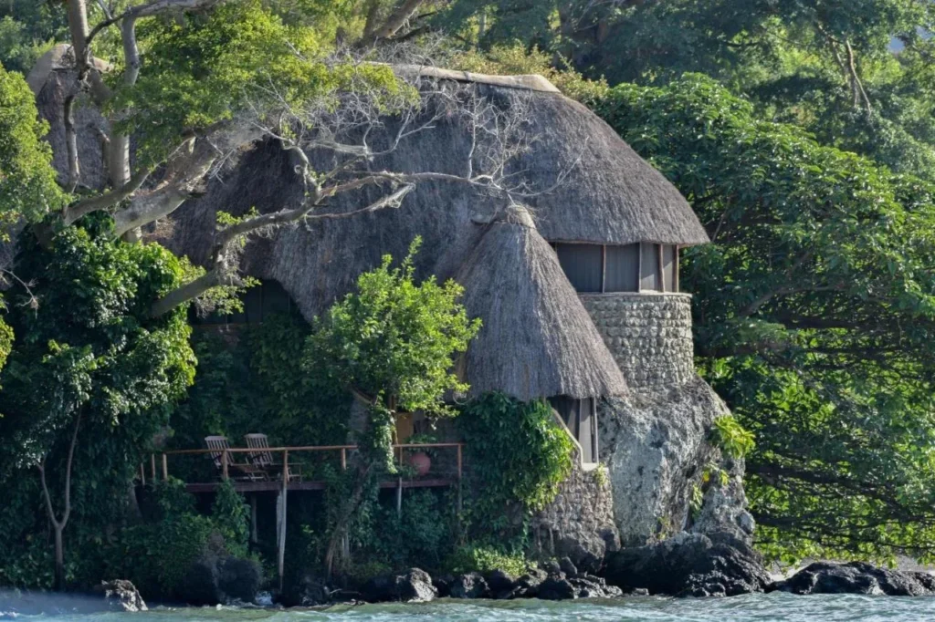 HaBuharo Island Lodge