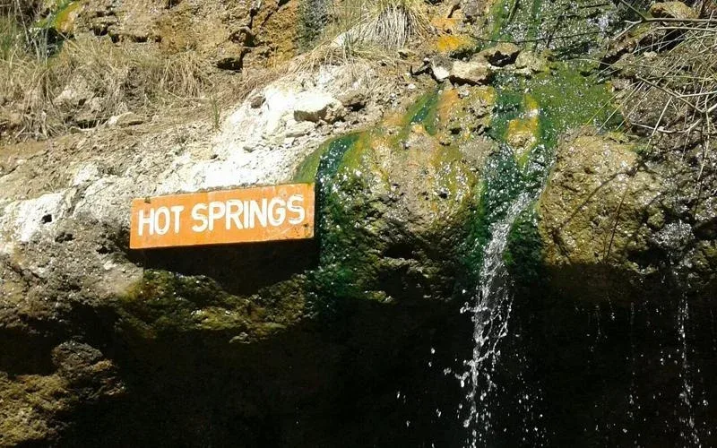Hells gate hot spring 1