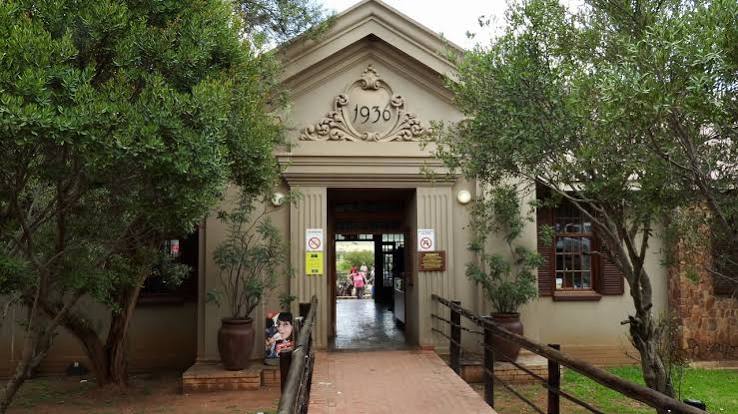 Pilanesberg Centre (Visitor Centre)
