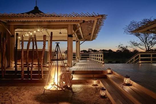 Safari Lodge Viewing Decks