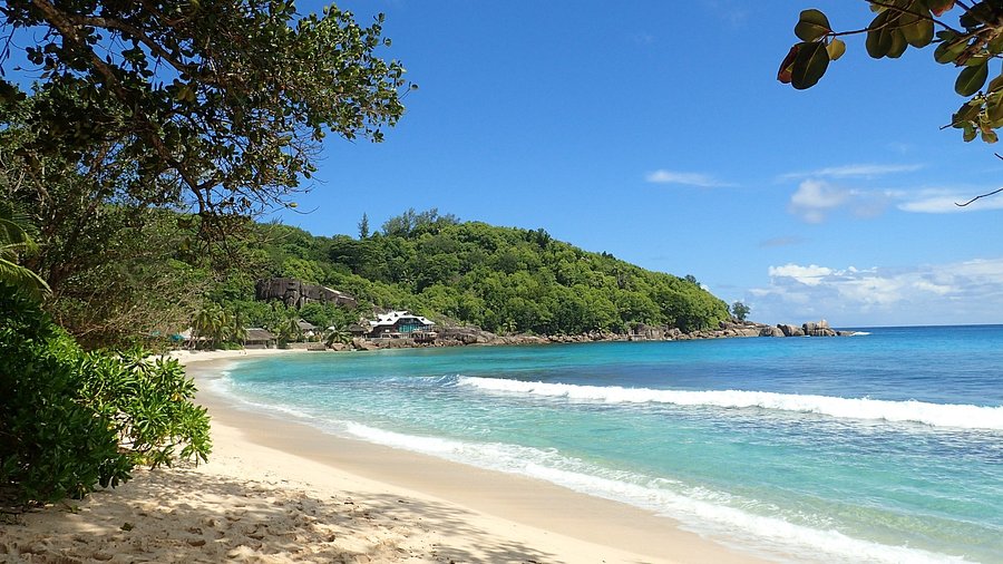 Takamaka Beach