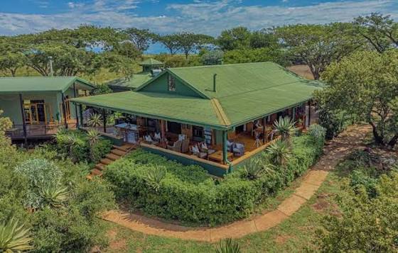 Three Tree Hill Lodge