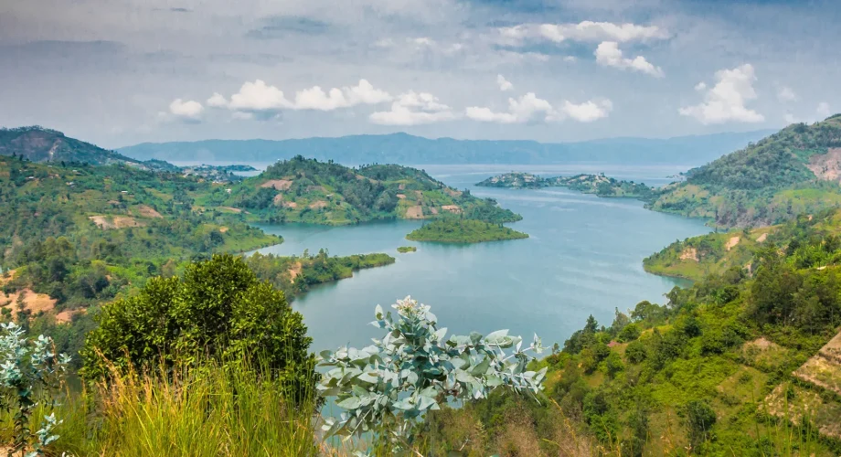 Rwanda Lake Kivu Exploration