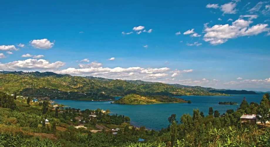Rwanda Lake Kivu Relaxation