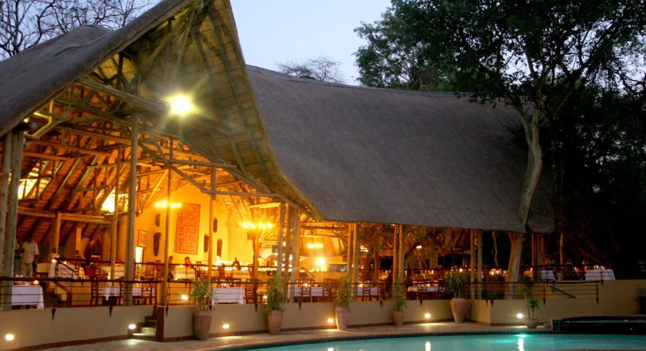 Zambezi Chobe River Lodge