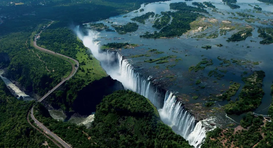 victoria falls The Zambezi River